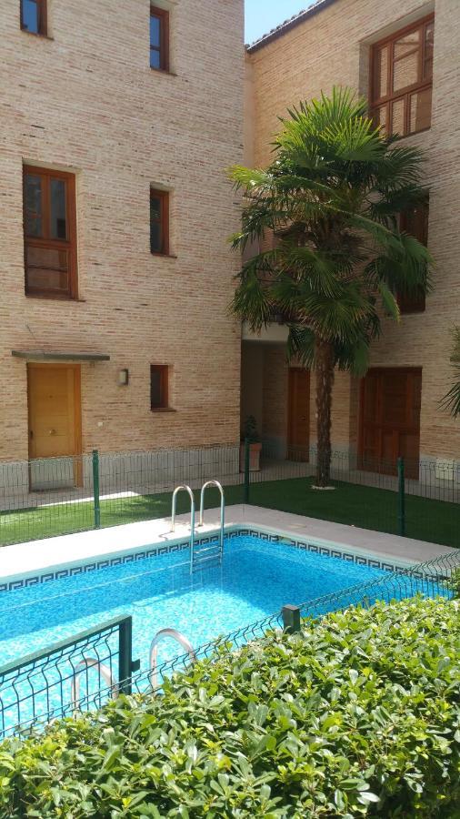 Апартаменты Duplex University - City Centre Толедо Экстерьер фото
